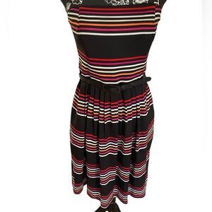Chic Strapless White House Black Market Dress Size 6